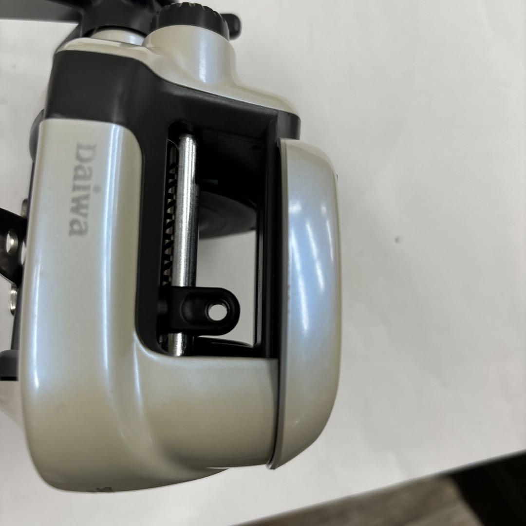 Daiwa デジタル表示 両軸リール