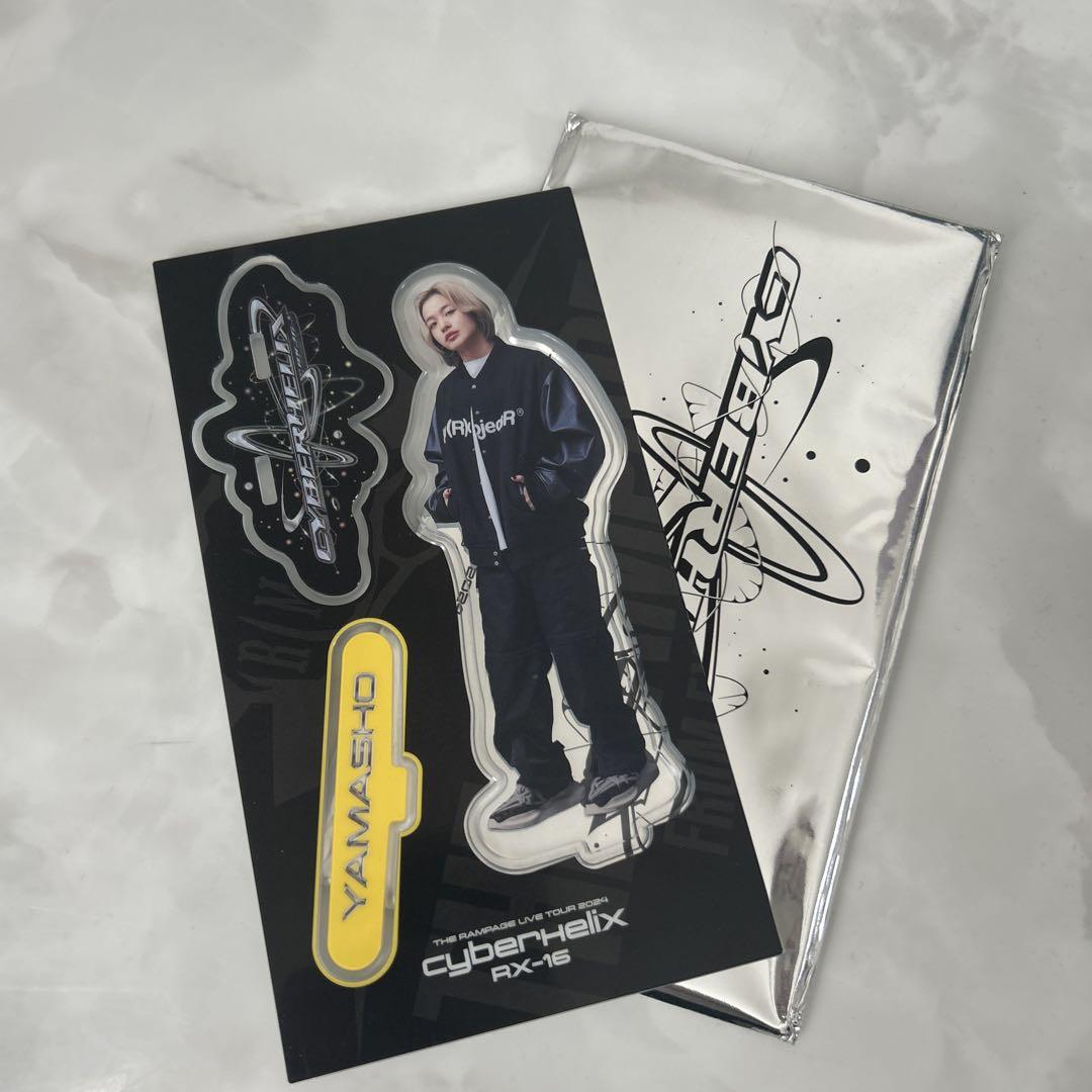 トラキン アクスタ ランページ 山本彰吾 THE RAMPAGE CyberHelix 山本彰吾 アクスタ - メルカリ