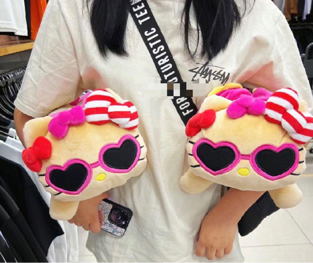 新品　アベイル　日焼けキティ　ハローキティ　Sanrio ティッシュケース　2点 新品未使用】ティッシュケース（ハローキティ） 日焼けキティ