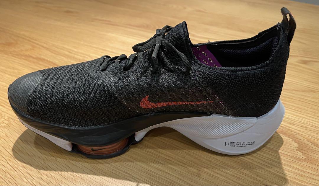 Nike Air Zoom Tempo Next% ブラック/レッド