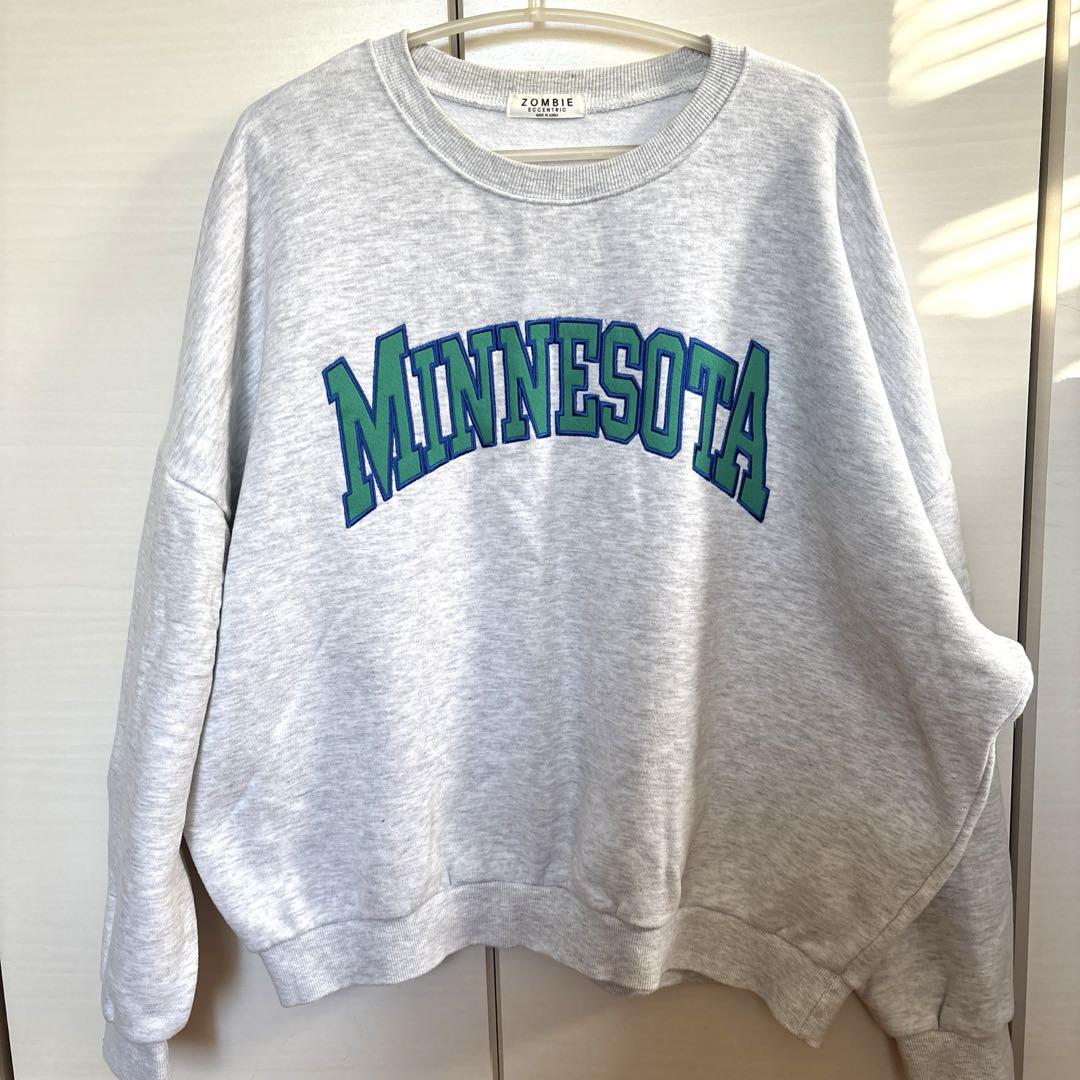 なえなの着用！MINNESOTAカレッジロゴスウェット ホワイト