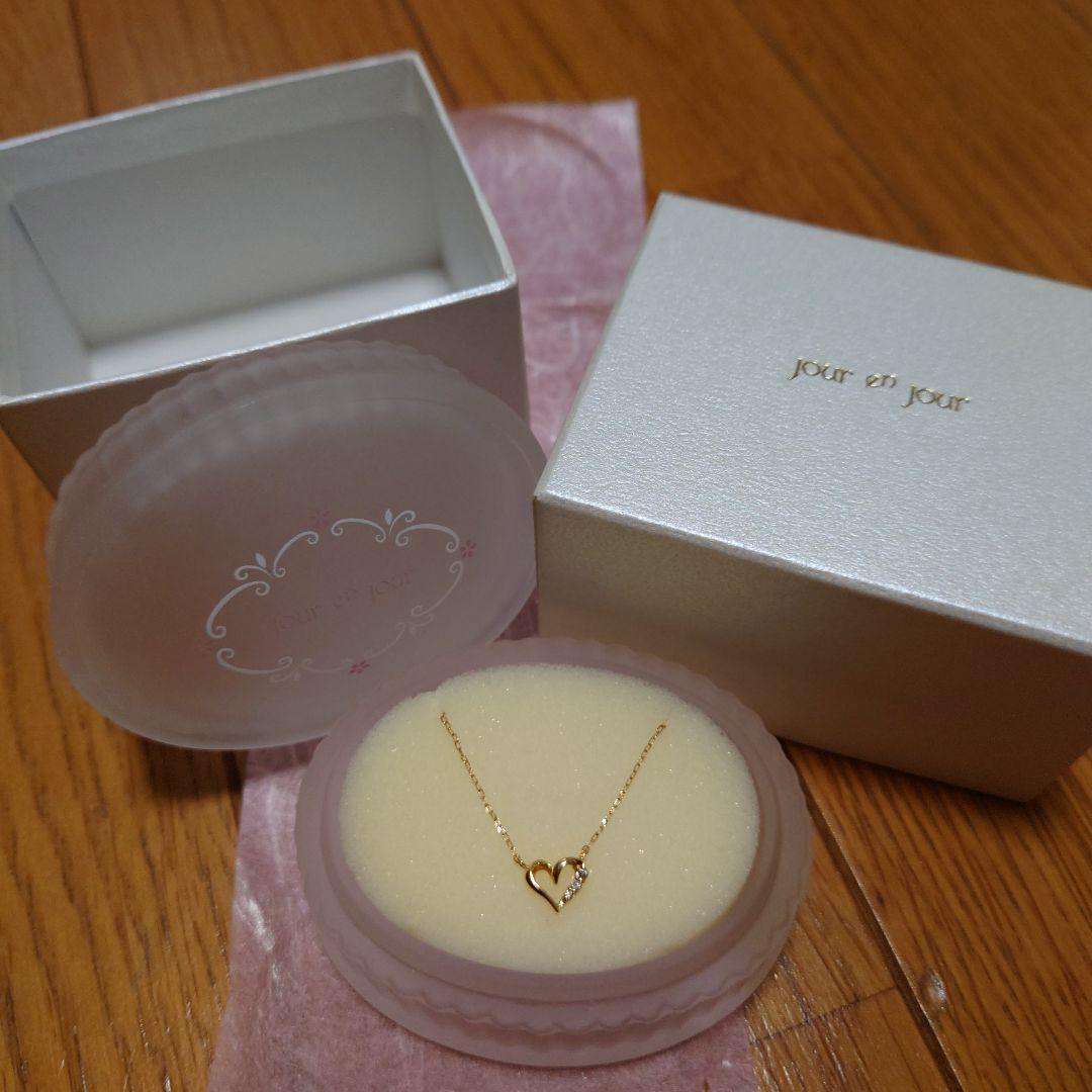 Colleen Toland フラワーモチーフ ネックレス ピンク系 - メルカリ