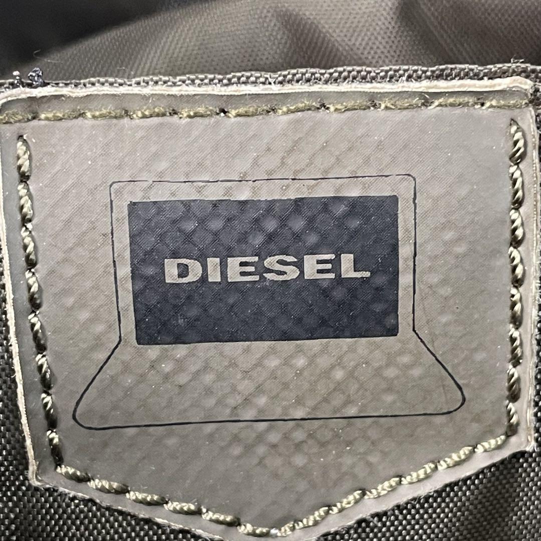 美品 DIESEL ディーゼル ショルダーバッグ メッセンジャーバッグ カーキ