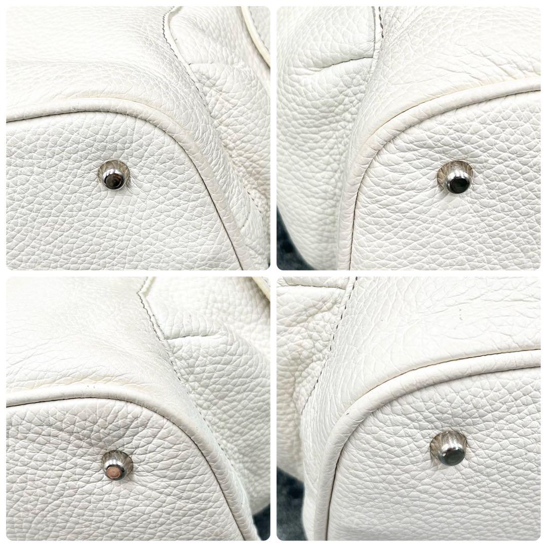 ✨美品✨フルラ　トートバッグ　ワンショルダー　ロゴ金具　レザー　アイボリー ✨美品✨フルラ トートバッグ ワンショルダー ロゴ金具 レザー