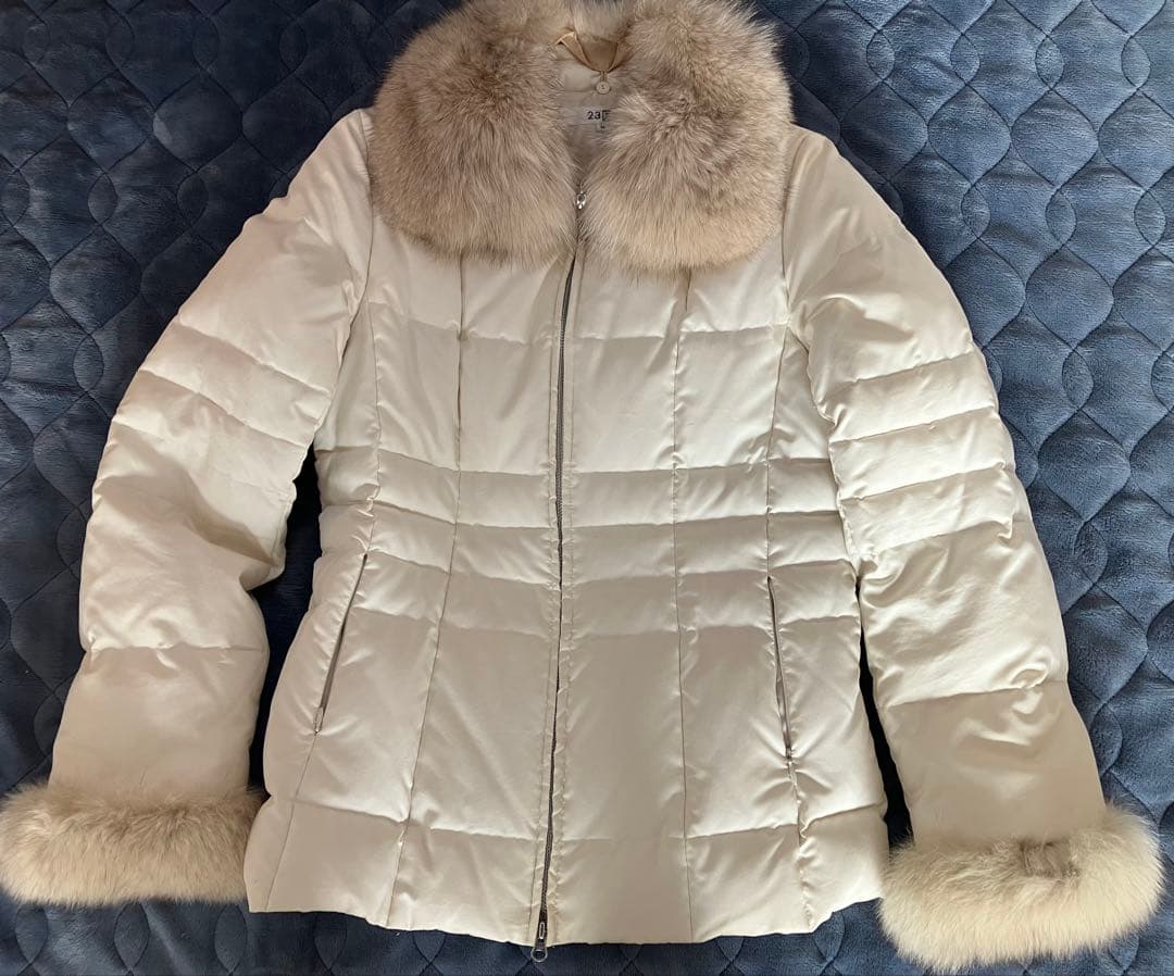 最終価格THE NORTH FACE ベージュ ダウンジャケット