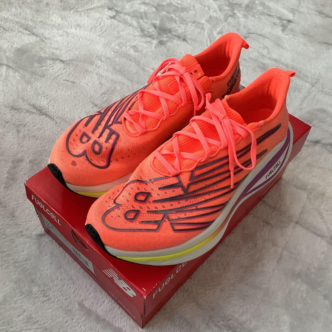 ASICS ランニングシューズ　28cm 青/オレンジ アシックス ASICS ランニングシューズ 28cm 青/オレンジ