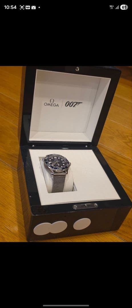 オメガ シーマスター 60周年 007 ダイバー300M 42 mm ステンレス オメガ シーマスター 60周年 007 ダイバー300M 42 mm ステンレス