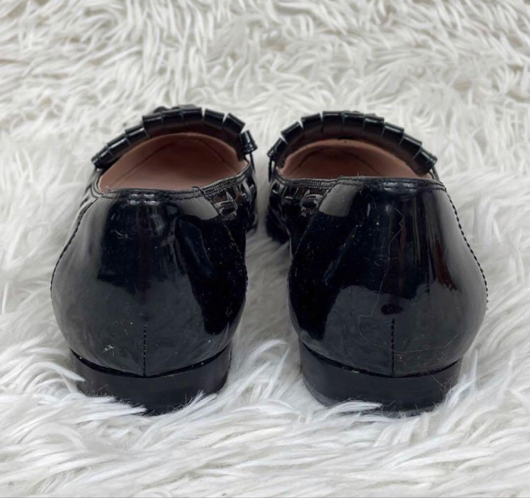 miu miu ミュウミュウ　黒　エナメルローファー　タッセル miu miu ミュウミュウ 黒 エナメルローファー タッセル - メルカリ