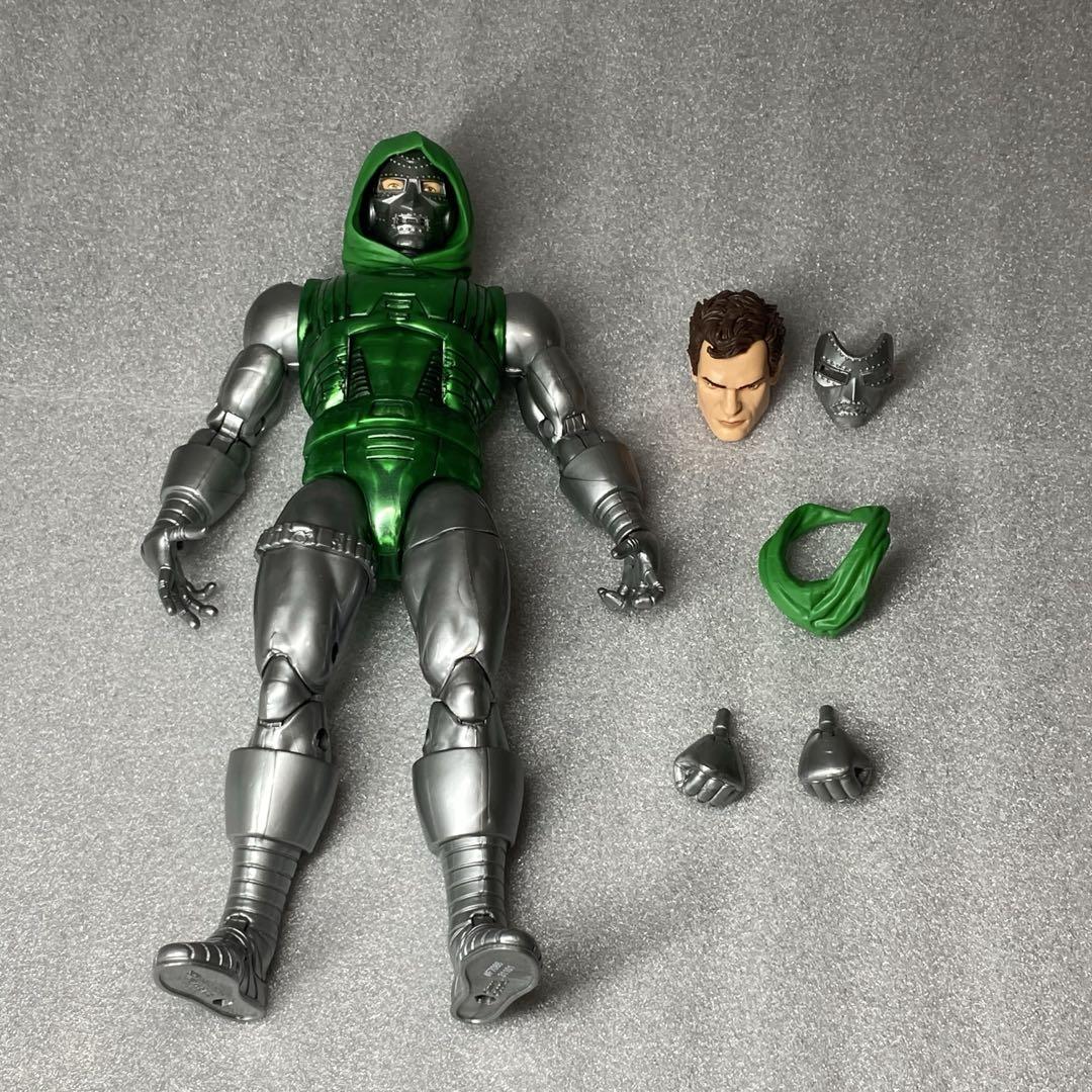 マーベルレジェンド　ドクタードゥーム　キャプテンマーベル　2パックセット