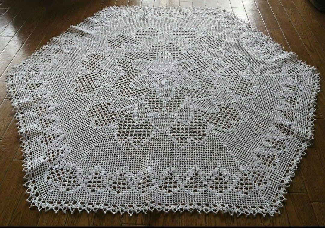 レース編みドイリー　テーブルクロス　マルチカバー　6角形94×106cm