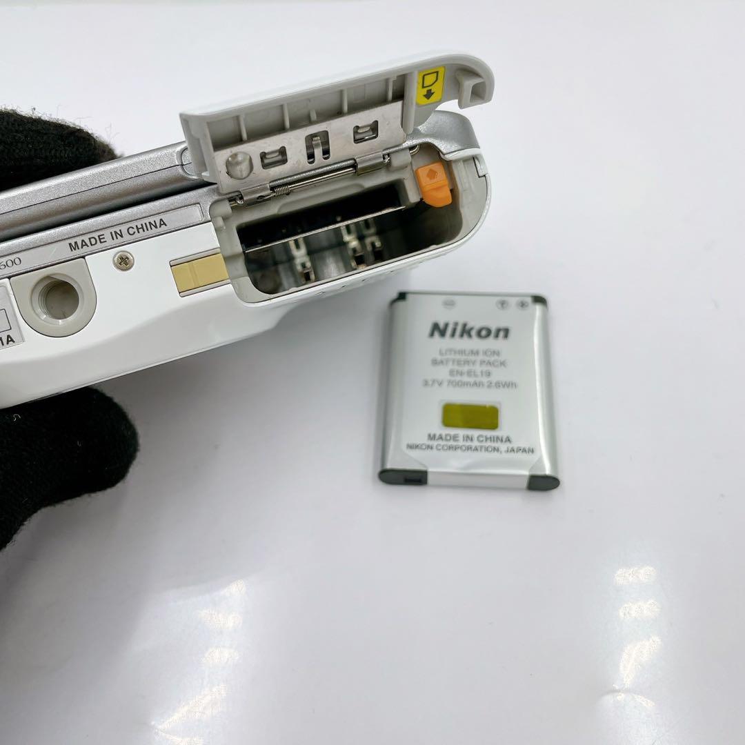 Nikon ニコン COOLPIX S6600 Wi-Fi ホワイト デジカメ