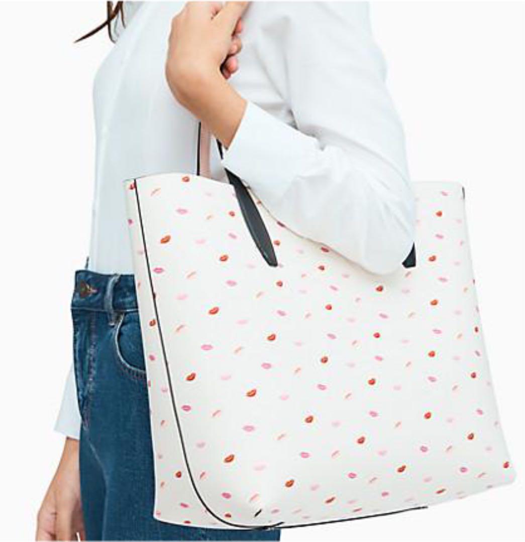 好評超特価 ✨正規品&超美品‼️✨ ケイトスペード ディズニーコラボ レディーストートバッグ yxC54-m56914981430 人気送料無料