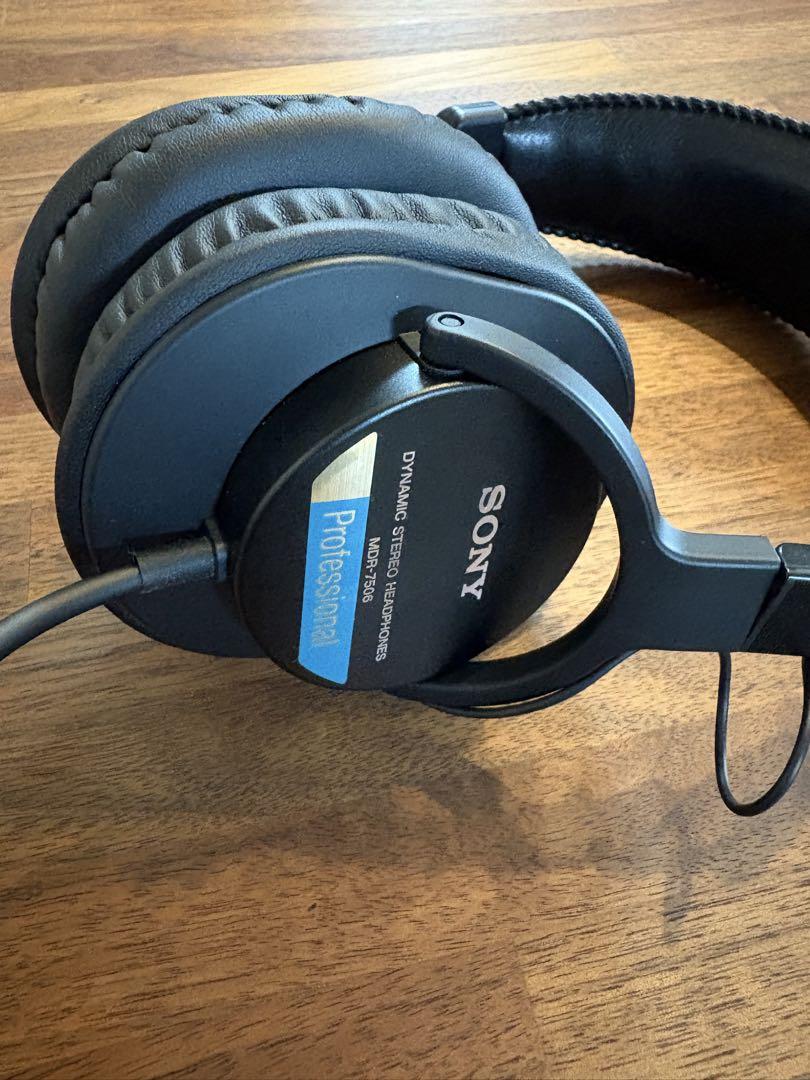美品】SONY MDR-7506 ダイナミックステレオヘッドフォン