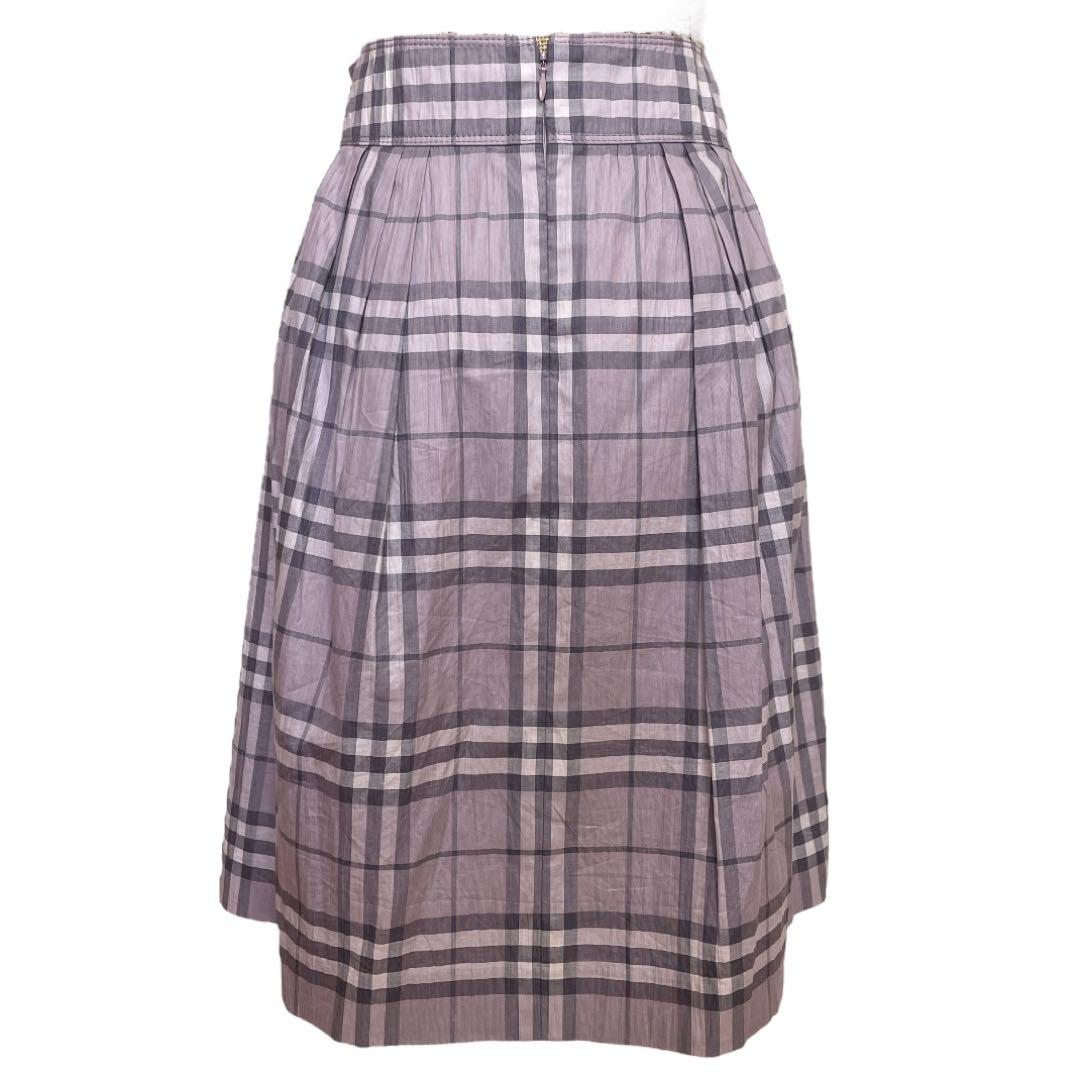 【新品】(訳あり)BURBERRY LONDON ハート柄スカート　size40 バーバリー ロンドン BURBERRY LONDON シルク フレアスカート