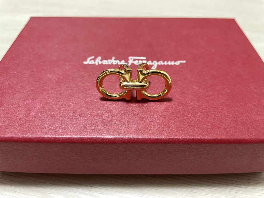 Salvatore Ferragamo スカーフ　スカーフリング付き