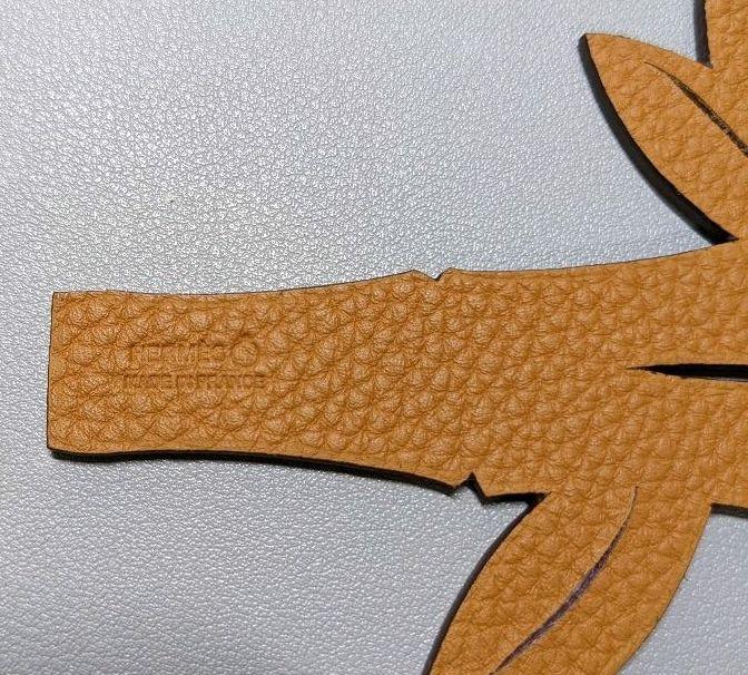 30%割引有名なブランド 美品 エルメス HERMES プティアッシュ 日本からも購入 新色! エルメス オランチャーム ローズテキサス オラン チャーム