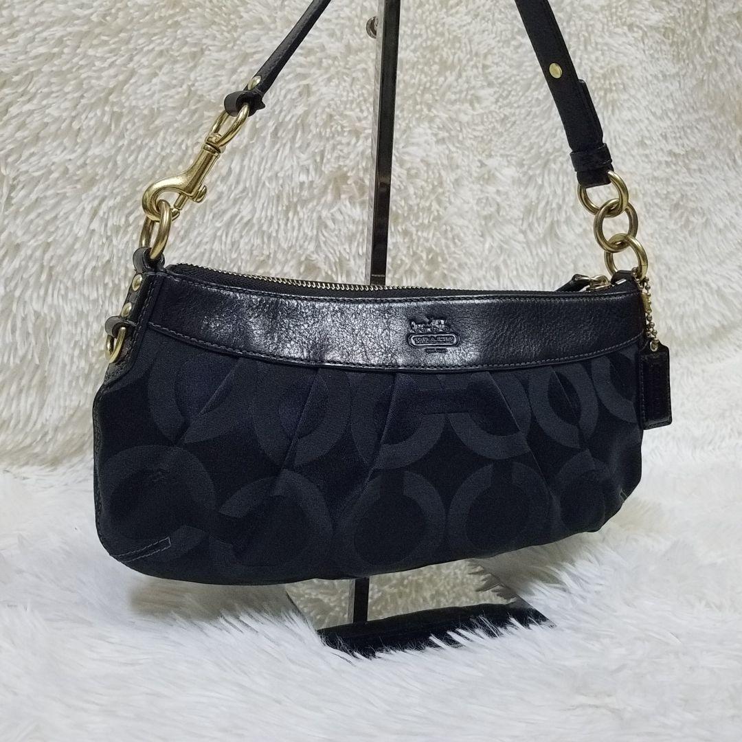 【美品】COACH アクセサリーポーチ 2way 黒 12950 オプアート 【美品】COACH アクセサリーポーチ 2way 黒 12950 オプアート