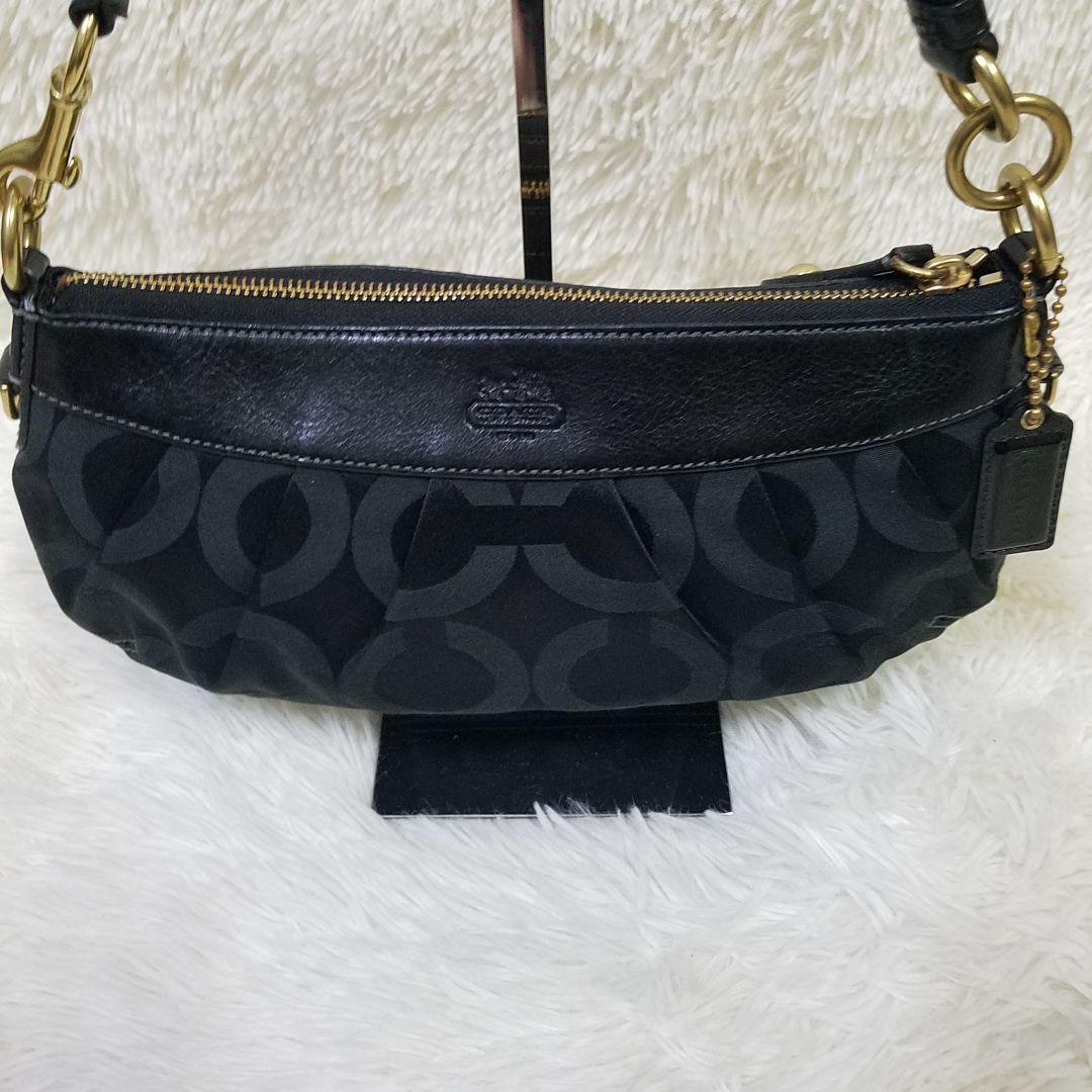 【美品】COACH アクセサリーポーチ 2way 黒 12950 オプアート 【美品】COACH アクセサリーポーチ 2way 黒 12950 オプアート