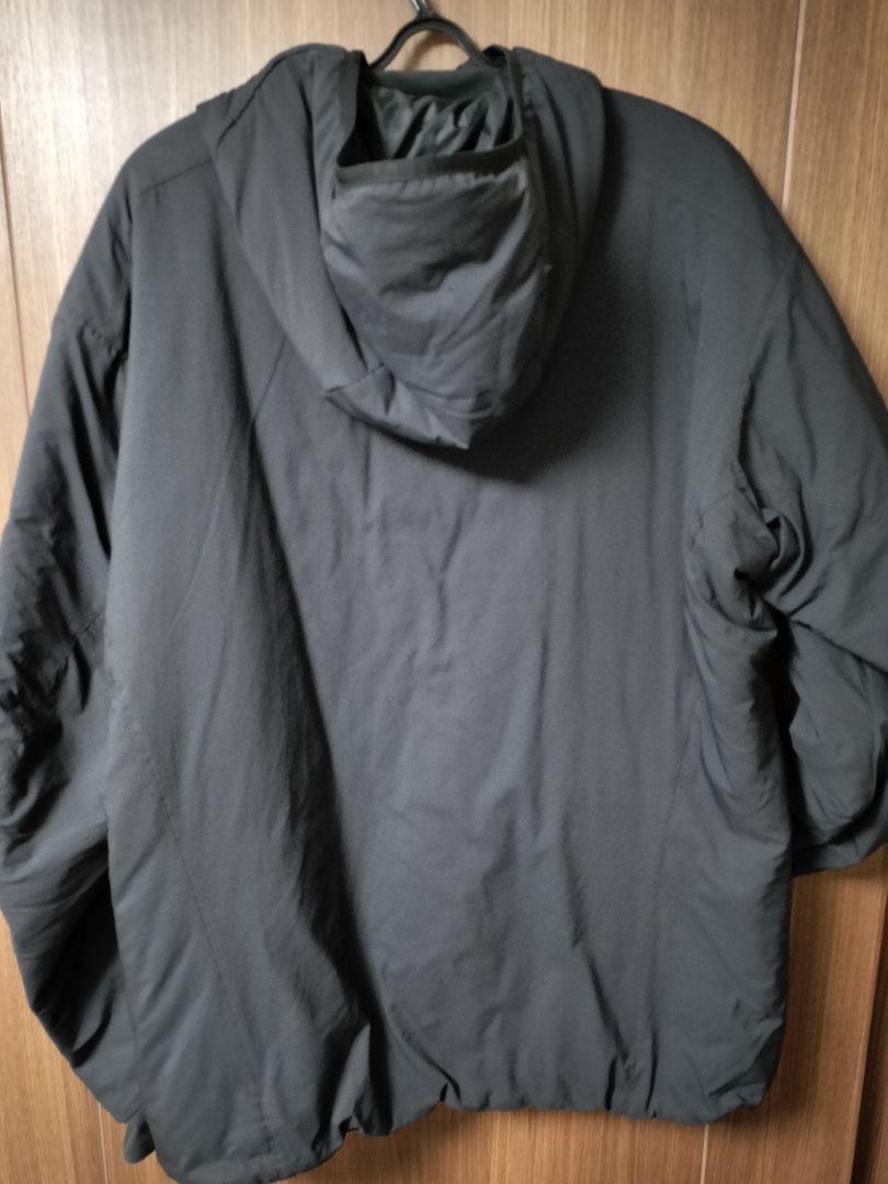 □ARC'TERYX フード付きジャケット 黒□