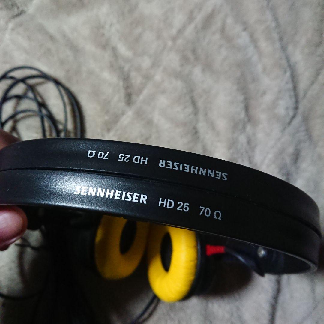 SENNHEISER HD25