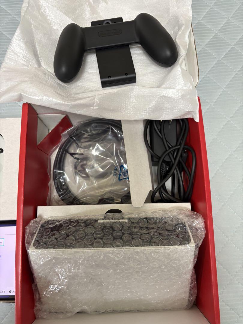 【美品】Nintendo Switch 有機ELモデル ホワイト