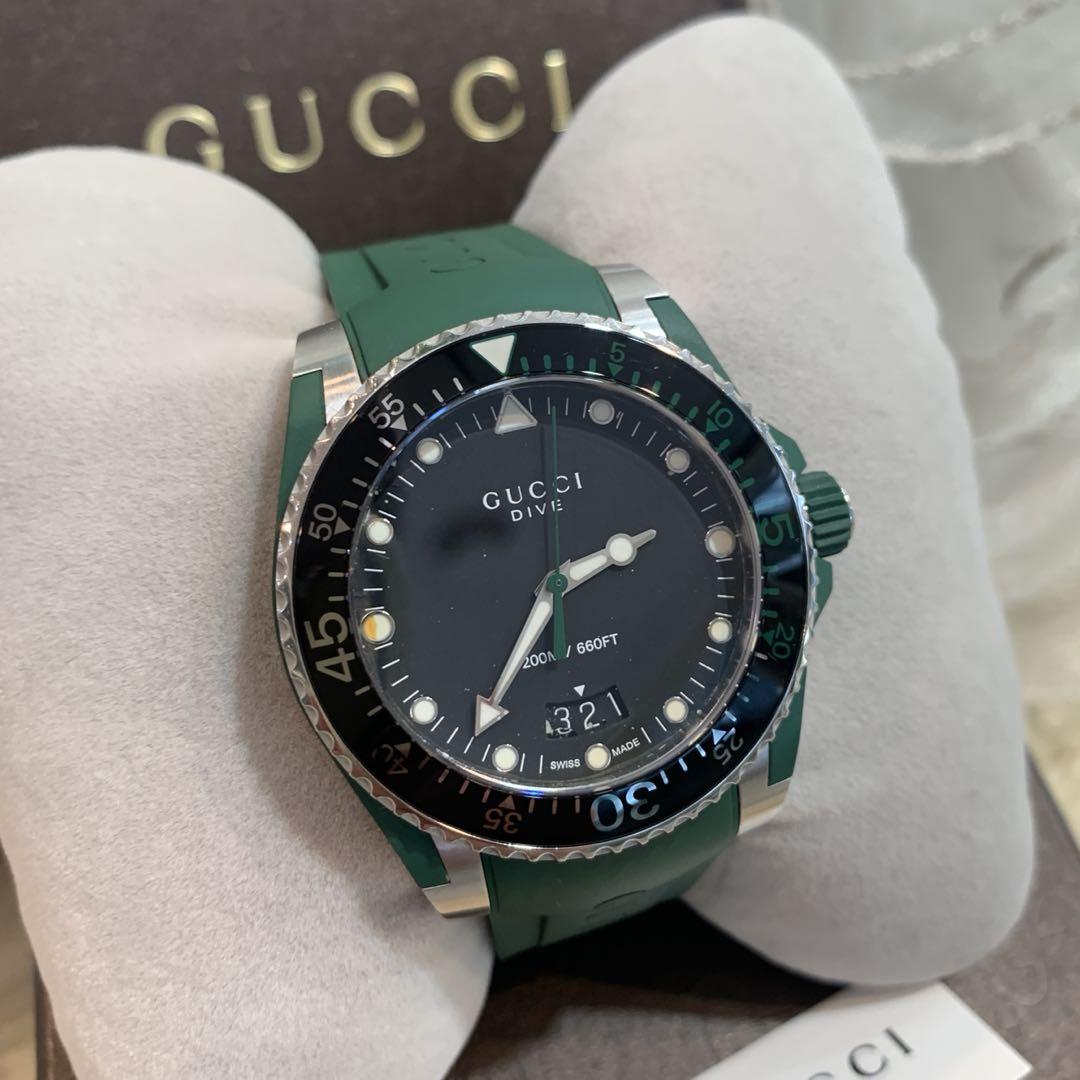 稼働品|訳アリ GUCCI ダイヴ 腕時計 YA136310 ダイバーズ