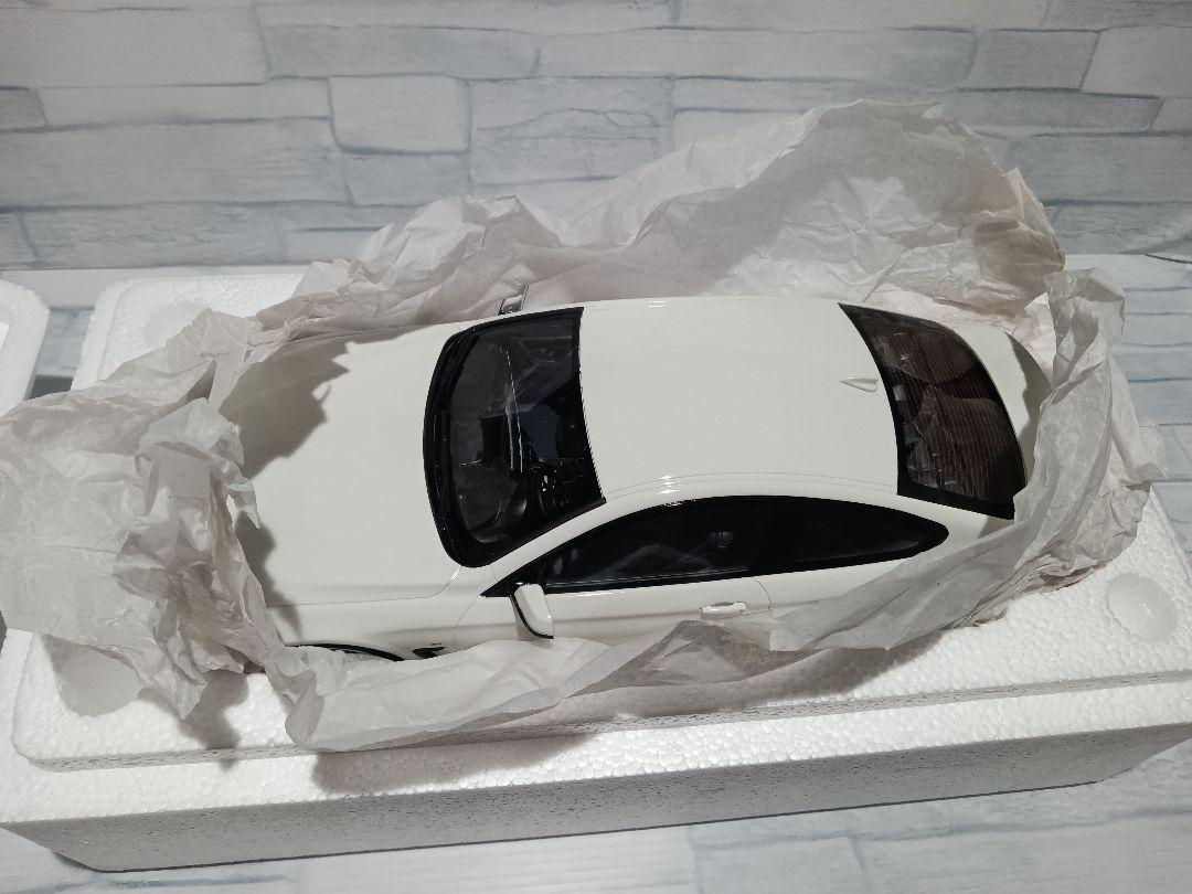 1/18 BMW M435i ホワイト　ミニカー　4シリーズ