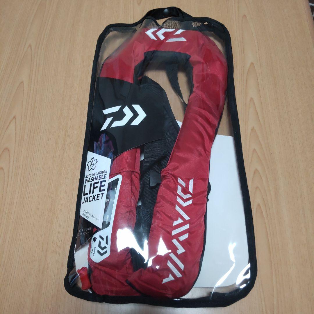 DAIWA ダイワ  ライフジャケット　DF-2021 レッド  新品未使用品
