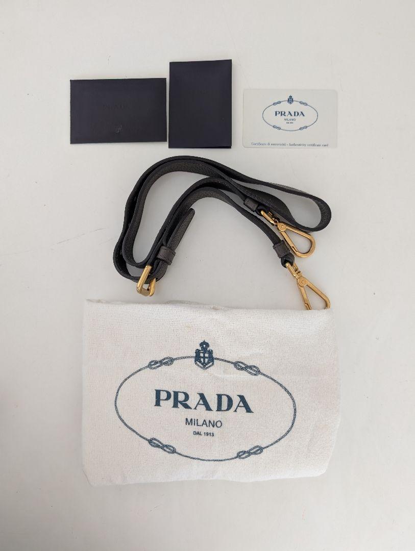 あんしん鑑定【レア】PRADA プラダ 現行レザーヴィッテロダイノ
