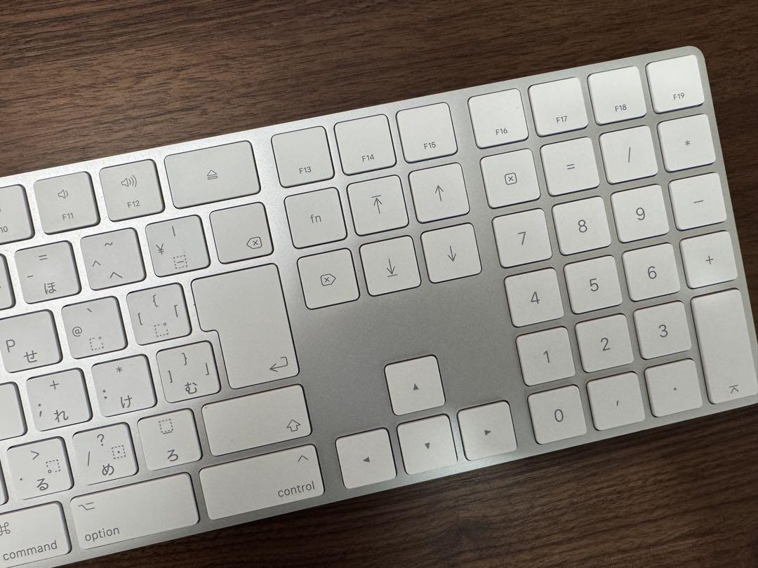美品　Apple Magic Keyboardテンキー付き JIS A1843
