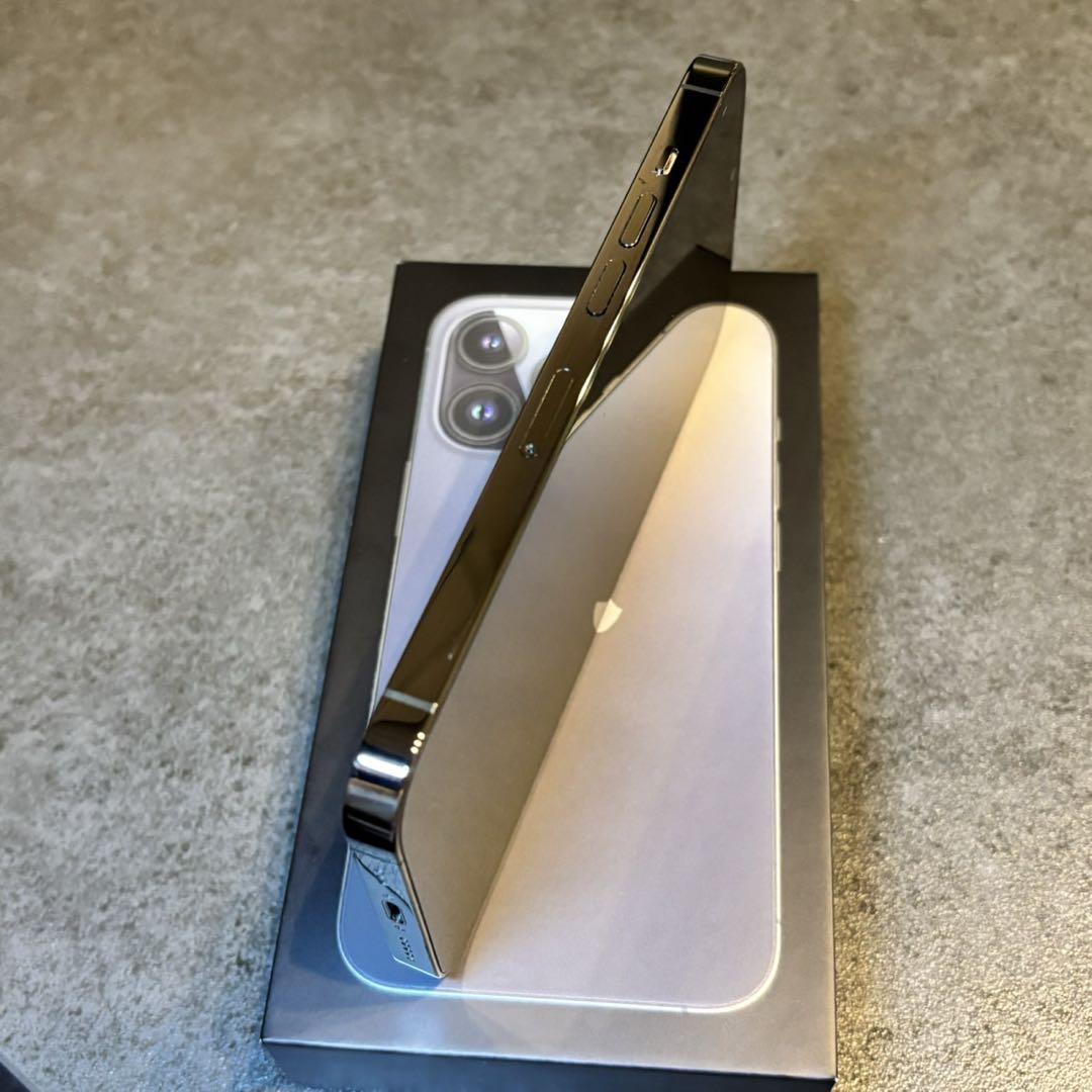 【美品】iPhone13pro 256GB グラファイト SIMフリー