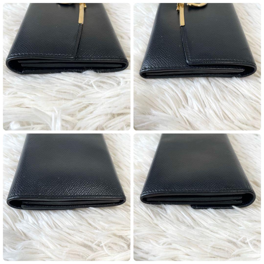 ✨美品✨　Salvatore Ferragamo 長財布　ガンチーニクリップ 美品✨サルヴァトーレフェラガモ 長財布 ガンチーニ ロゴ
