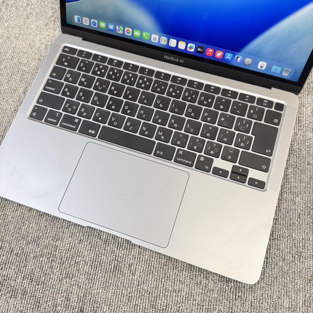 MacBookAir M1 13インチ / 256GB / 8GBスペースグレイ