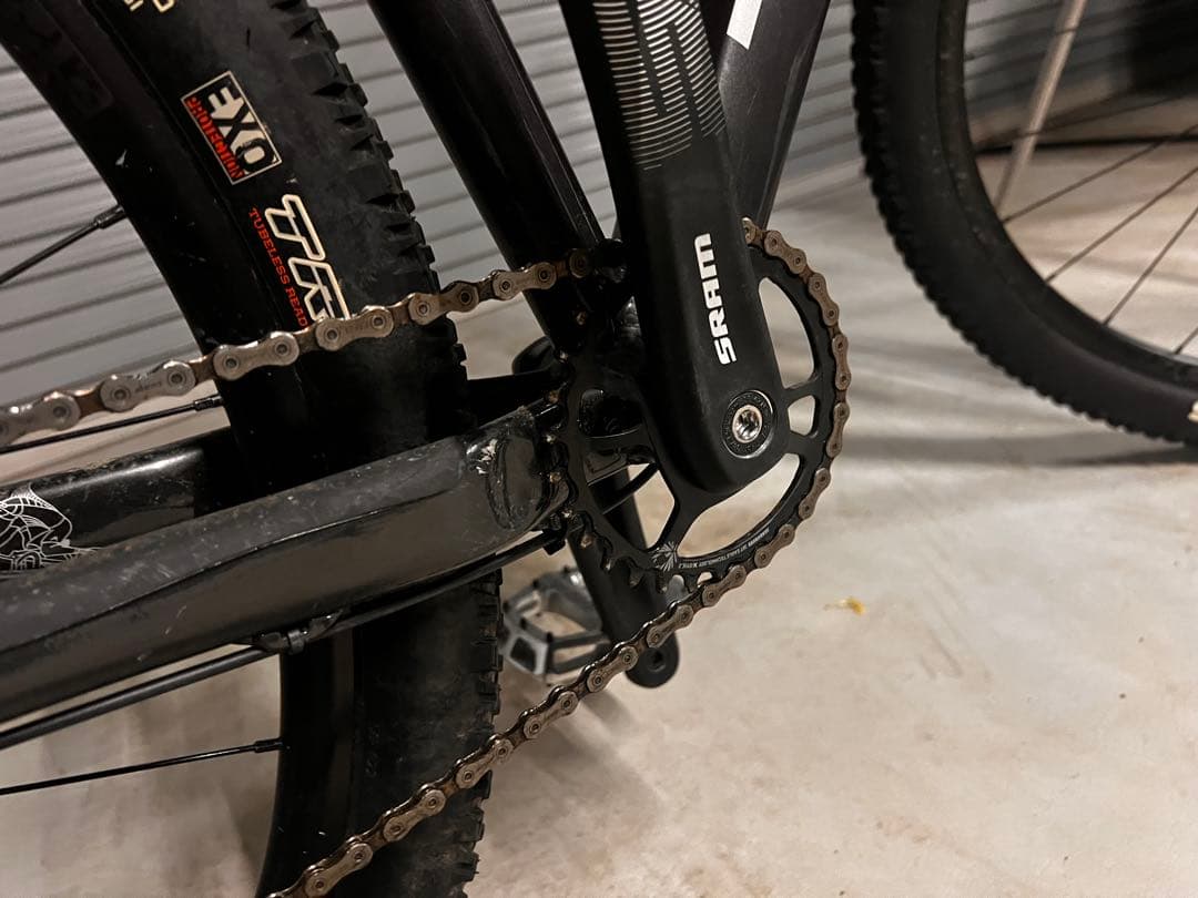 ボトルケージ付きTREK