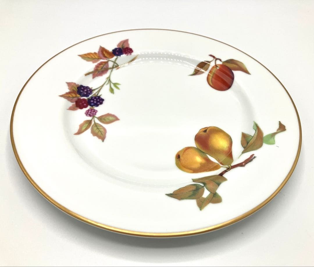 ◯ロイヤルウースター イブシャムゴールドシリーズ サラダプレート6枚