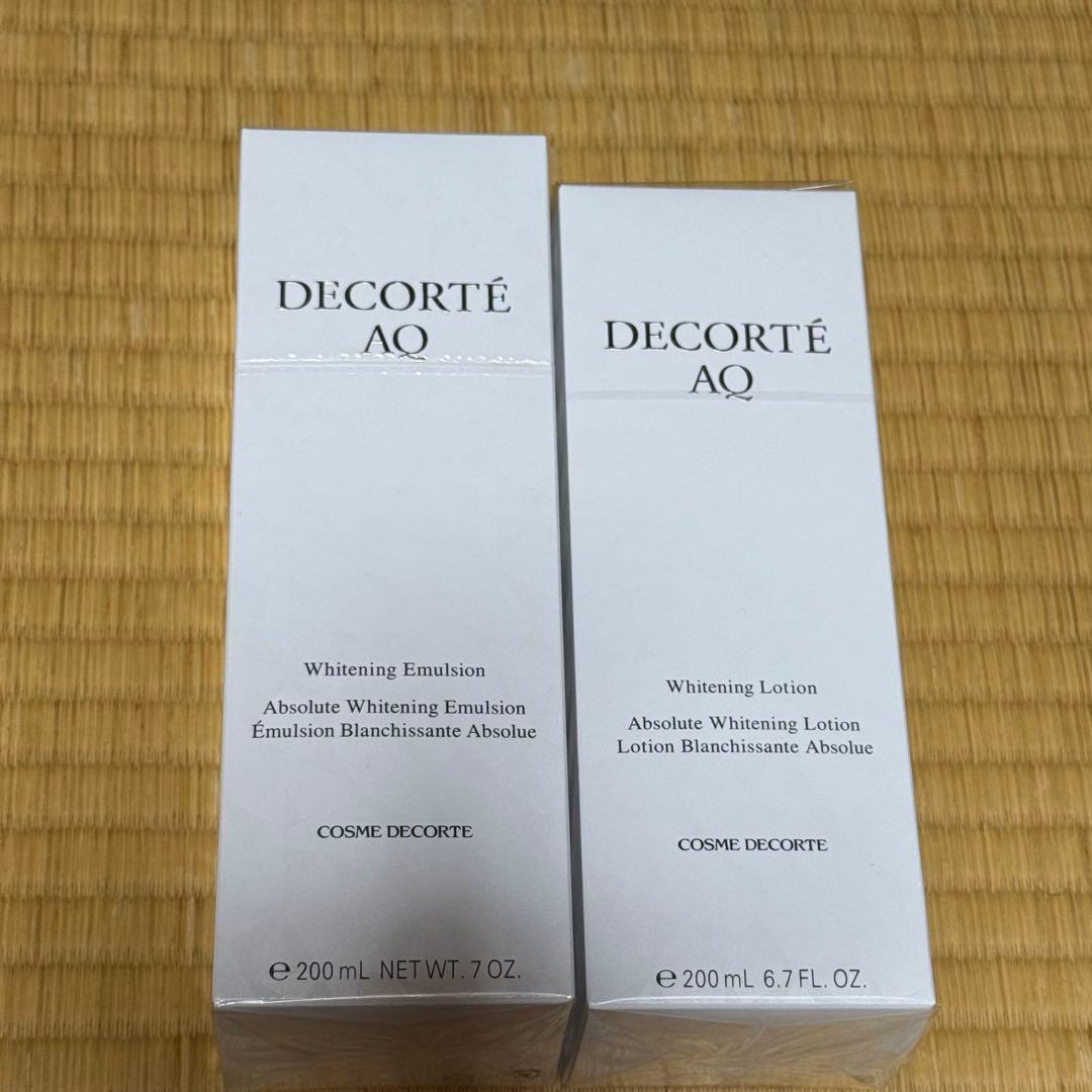 コスメデコルテAQホワイトニング化粧水乳液