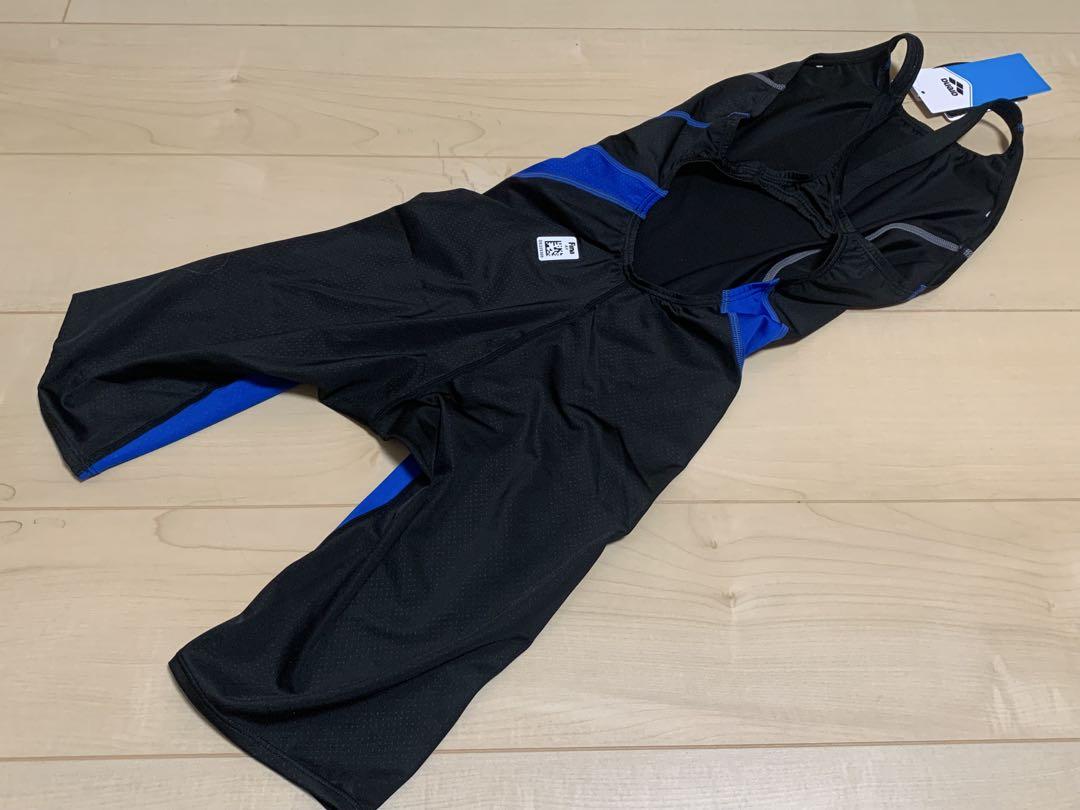 久*美様 新品 アリーナ AQUA XTREME 競泳水着 ARN-3024W