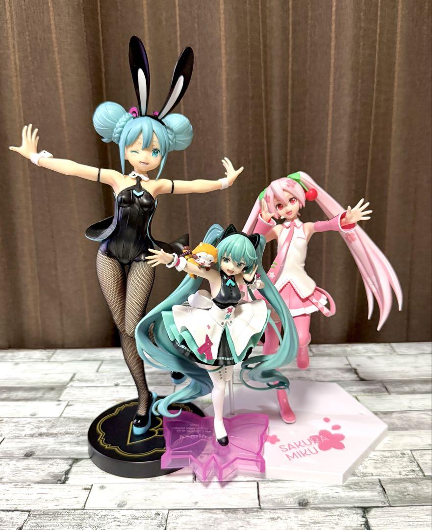 中古】初音ミク フィギュア22点 まとめ売り 桜ミク 抹茶ミク AMP