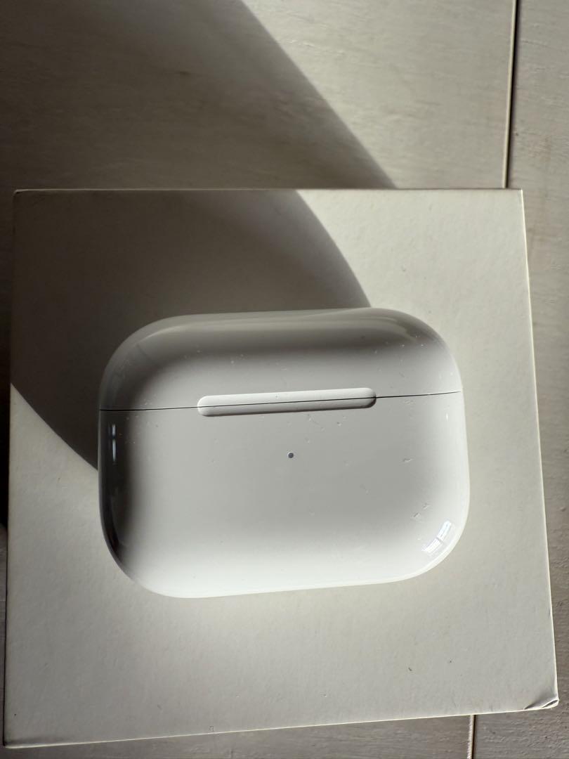 【美品】AirPodsPro 第2世代本体 イヤホン【ほぼ新品】