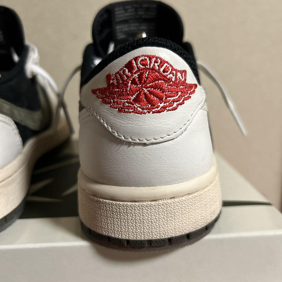 Travis Scott × Nike Air Jordan 1 Low