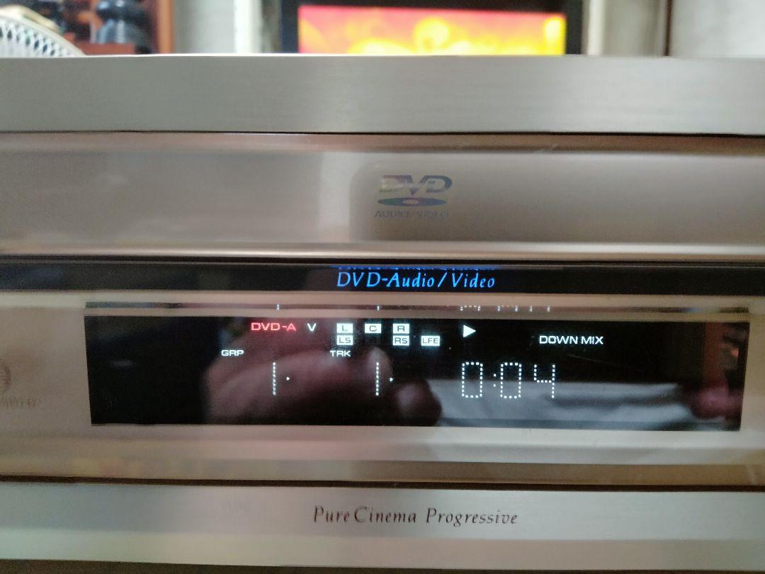 800円