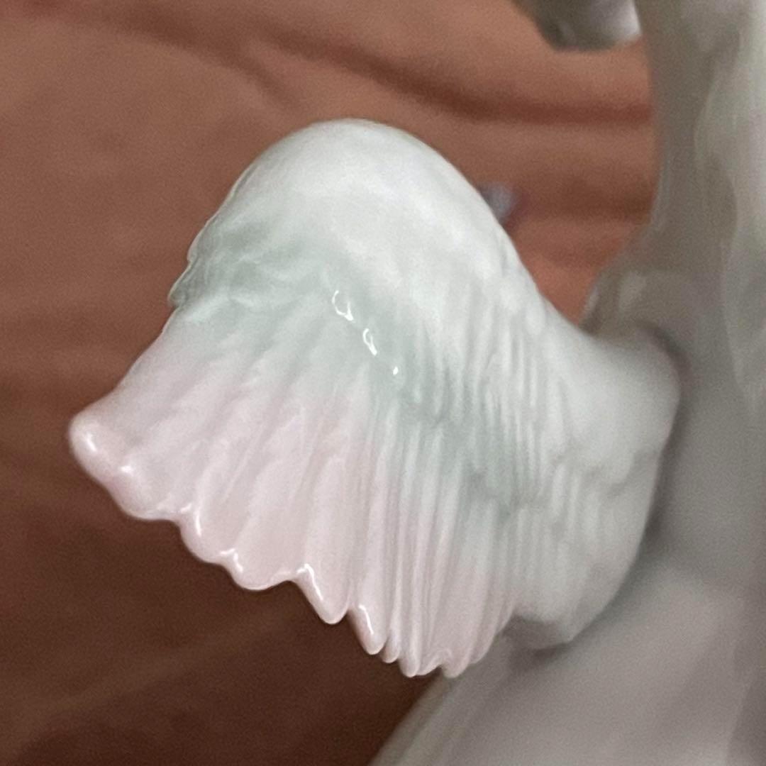 【海外限定】 リアドロ Lladro No.6242 小鳥と遊ぶペガサス 陶磁器