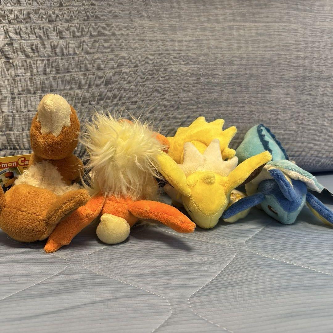 ポケモン  ぬいぐるみ　ポケモンキャンバス　ブイズ8体