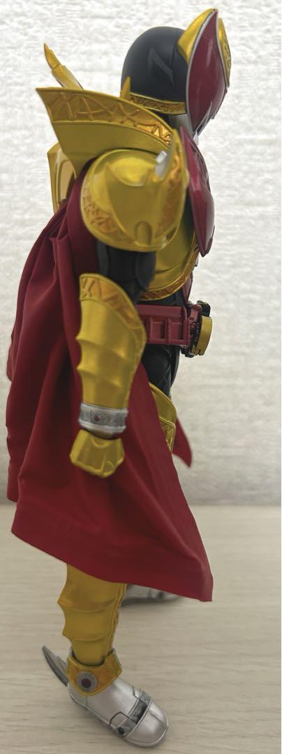 S.H.フィギュアーツ　真骨彫製法　仮面ライダーキバ エンペラーフォーム