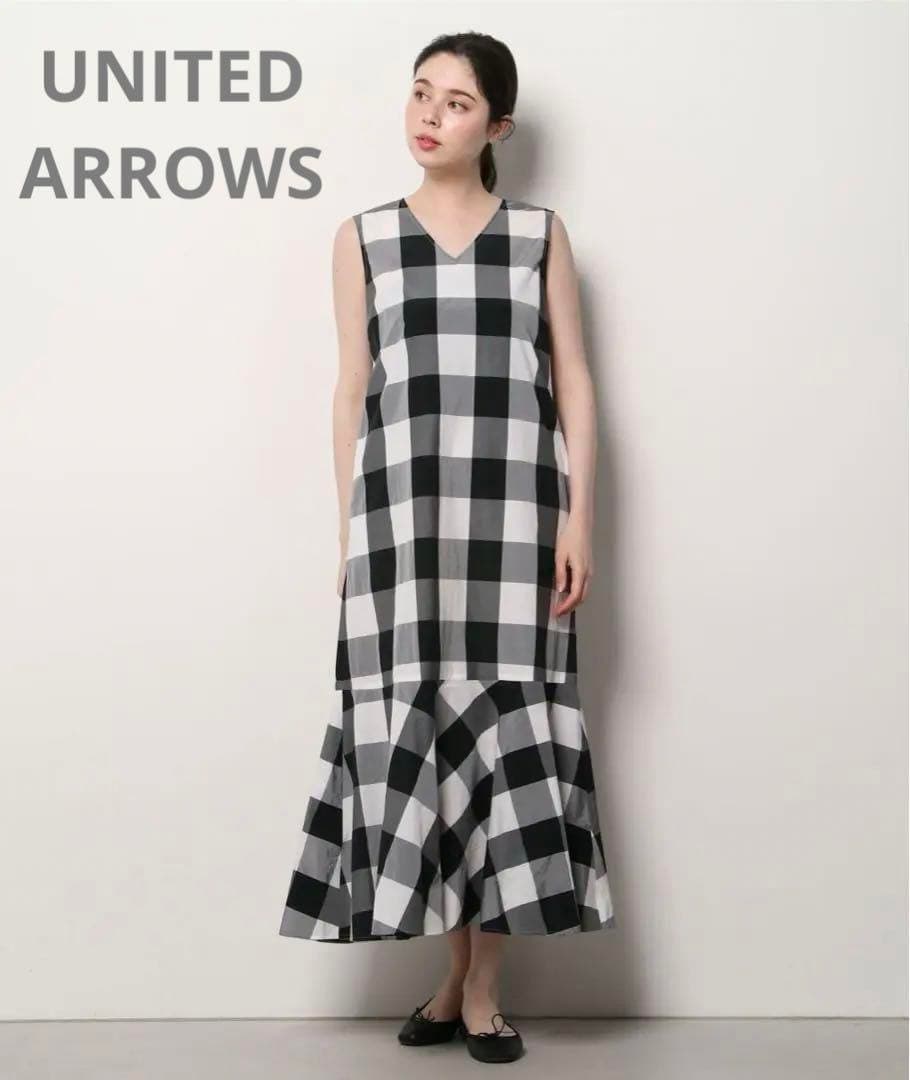 新品未使用　ユナイテッドアローズ　ノースリーブワンピースチェック 黒白
