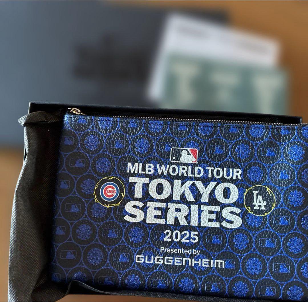 MLB TOKYO SERIES 2025 記念グッズ　レザーポーチ MLB TOKYO SERIES 2025 記念グッズ レザーポーチ - メルカリ