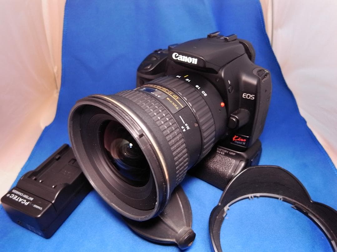 EOS Kiss Digital X AT-X 11-20 2.8 BG-E3