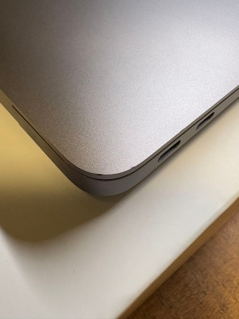 Apple M1 MacBook Air 2020スペースグレー