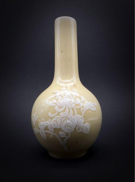 中国美術 古玩 景徳鎮製 菊紋様ミニ花瓶 文房具 置物