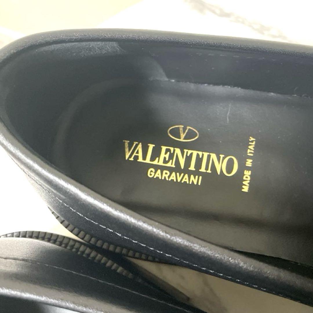 新品　メンズ　VALENTINO 44 ローファー　Vロゴ　ロックスタッズ 黒